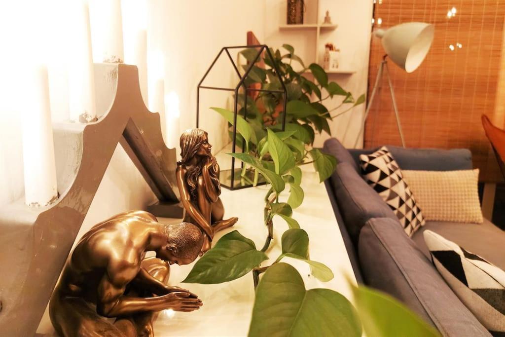 Cosy Boutique 61 Sqm Apartment - Private Parking - Ten Blocks Residence 부쿠레슈티 외부 사진