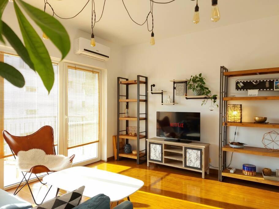 Cosy Boutique 61 Sqm Apartment - Private Parking - Ten Blocks Residence 부쿠레슈티 외부 사진
