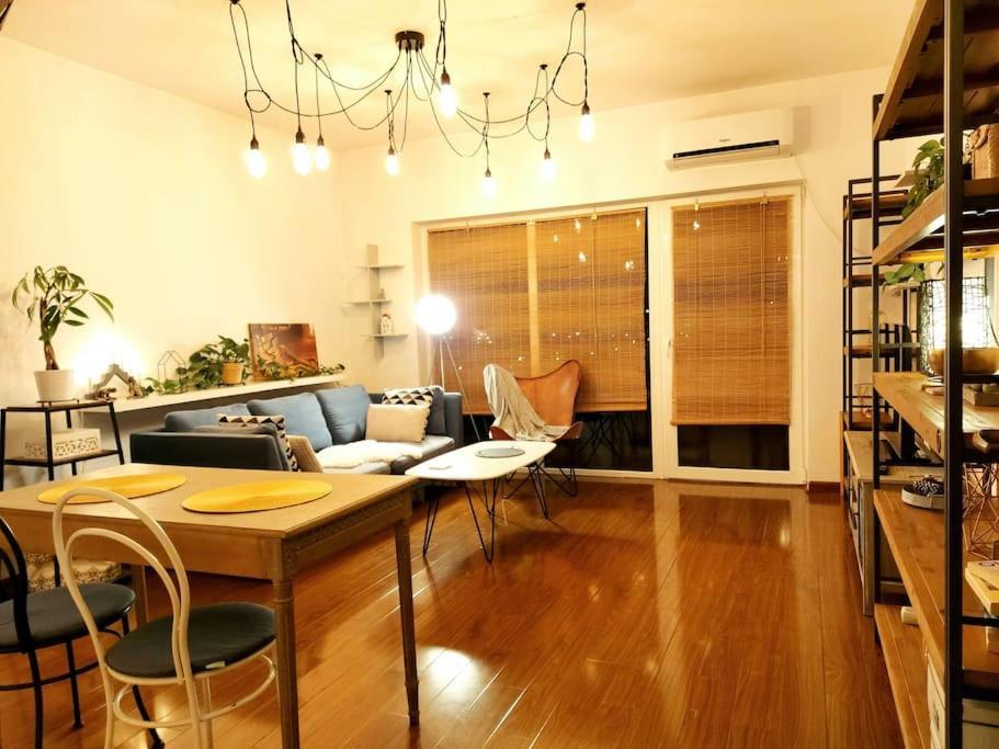 Cosy Boutique 61 Sqm Apartment - Private Parking - Ten Blocks Residence 부쿠레슈티 외부 사진