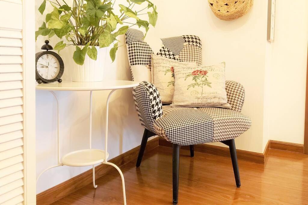 Cosy Boutique 61 Sqm Apartment - Private Parking - Ten Blocks Residence 부쿠레슈티 외부 사진